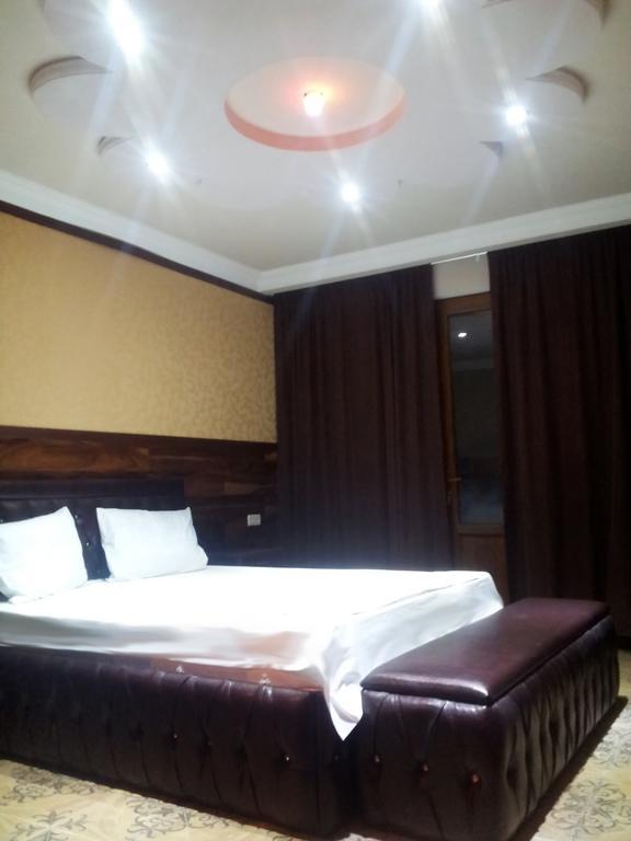 Erzrum Hotel Єреван Номер фото