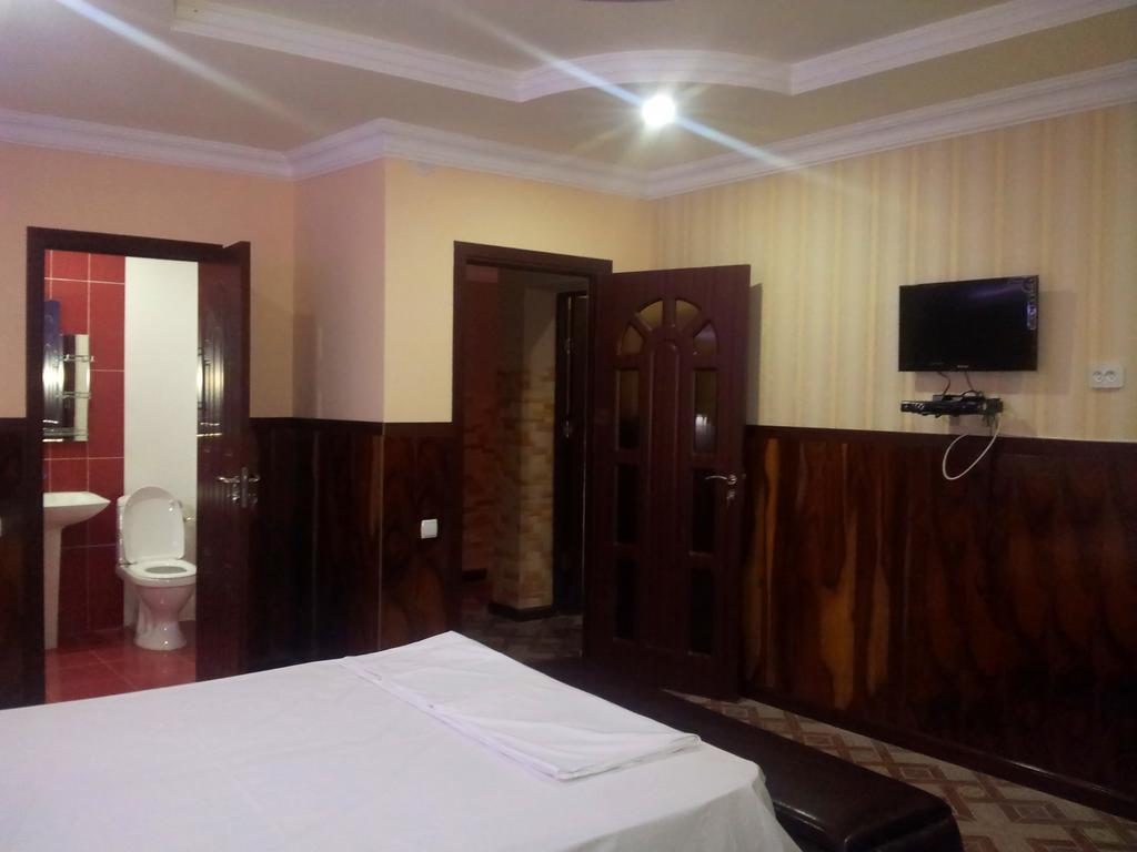 Erzrum Hotel Єреван Номер фото